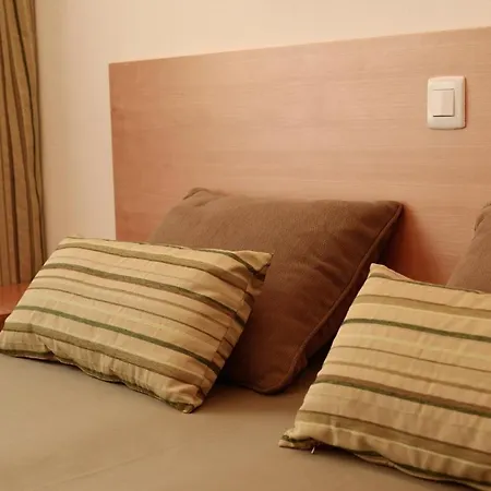 מלון דירות 3hb Falesia Garden 4*