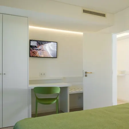 Апарт-готель 3hb Falesia Garden Албуфейра