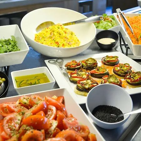 3hb Falesia Garden מלון דירות 4*