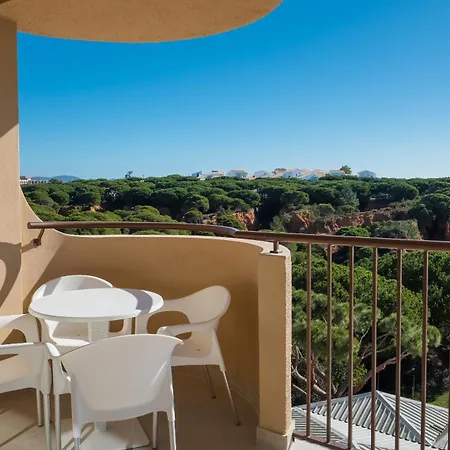 מלון דירות 3hb Falesia Garden 4*