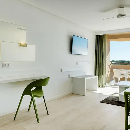 3hb Falesia Garden شقة فندقية البوفيرا